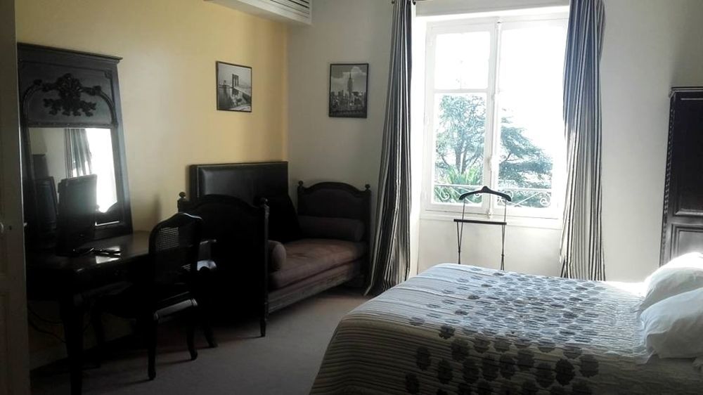 Hotel La Villa Saint Pierre d'Irube Bagian luar foto