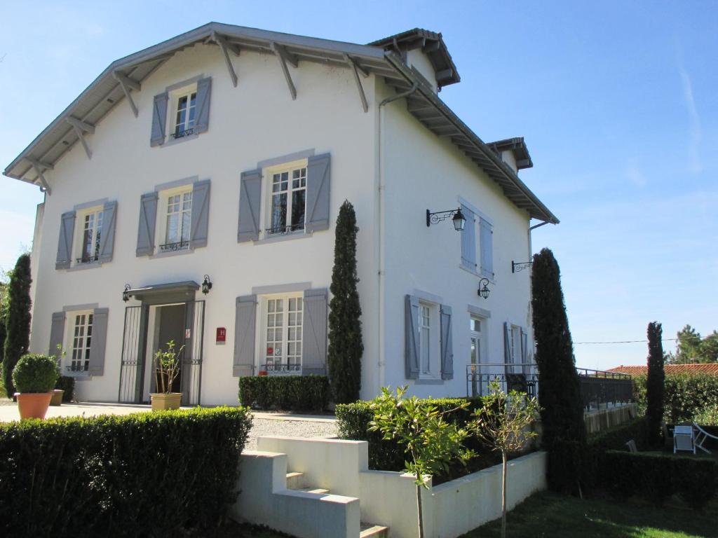 Hotel La Villa Saint Pierre d'Irube Bagian luar foto