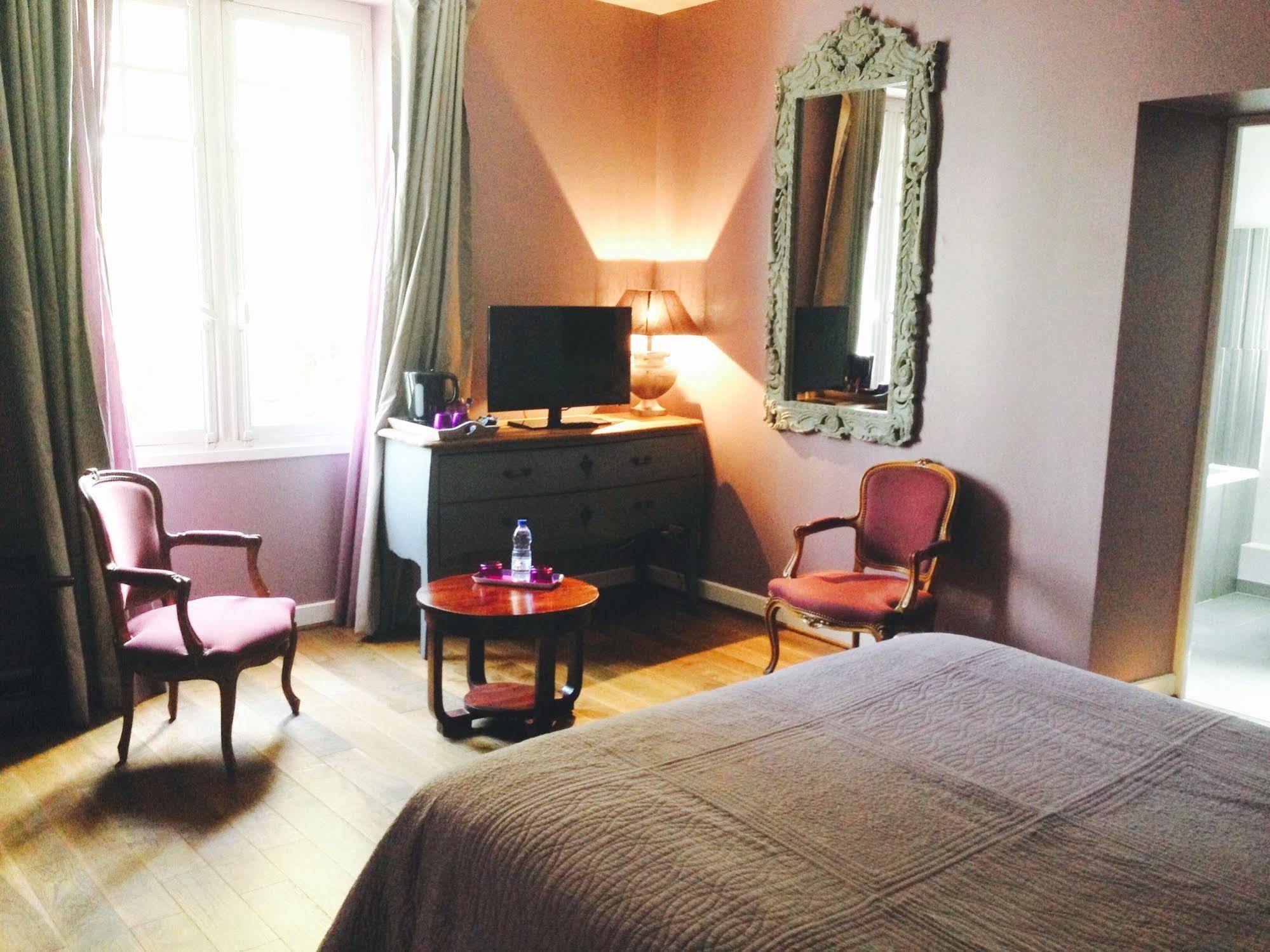 Hotel La Villa Saint Pierre d'Irube Bagian luar foto