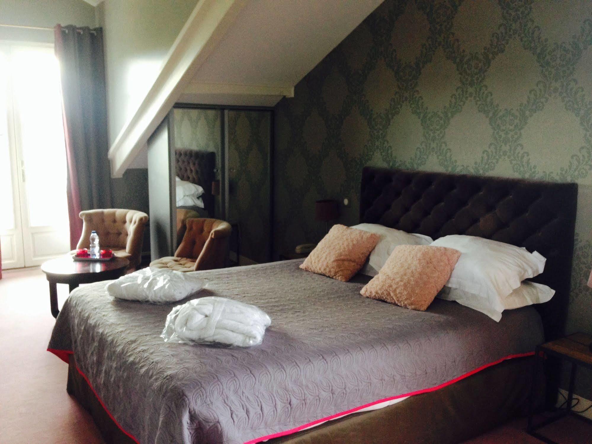 Hotel La Villa Saint Pierre d'Irube Bagian luar foto