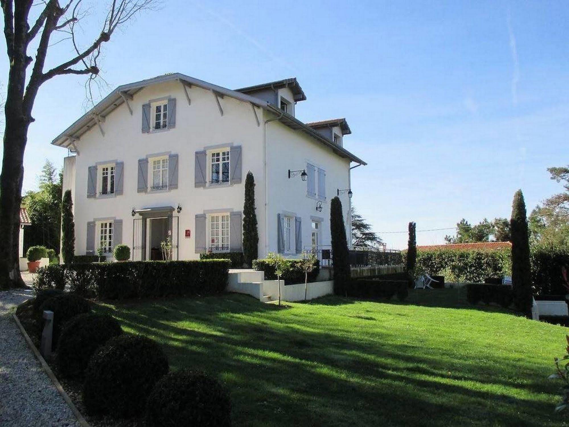 Hotel La Villa Saint Pierre d'Irube Bagian luar foto