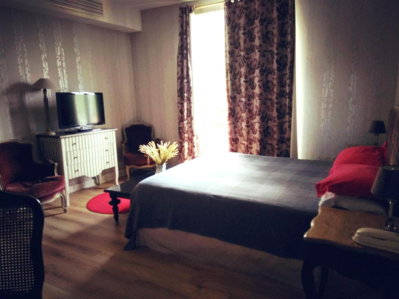 Hotel La Villa Saint Pierre d'Irube Bagian luar foto