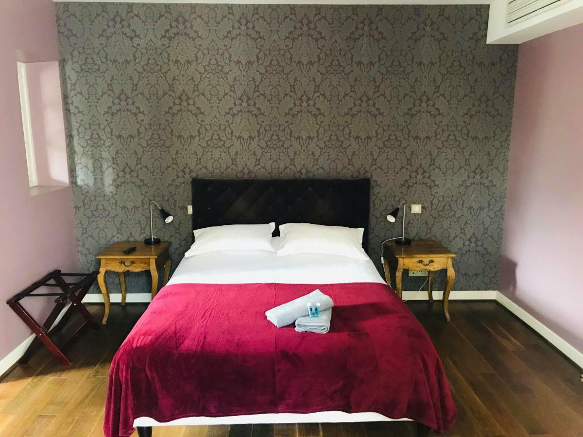 Hotel La Villa Saint Pierre d'Irube Bagian luar foto